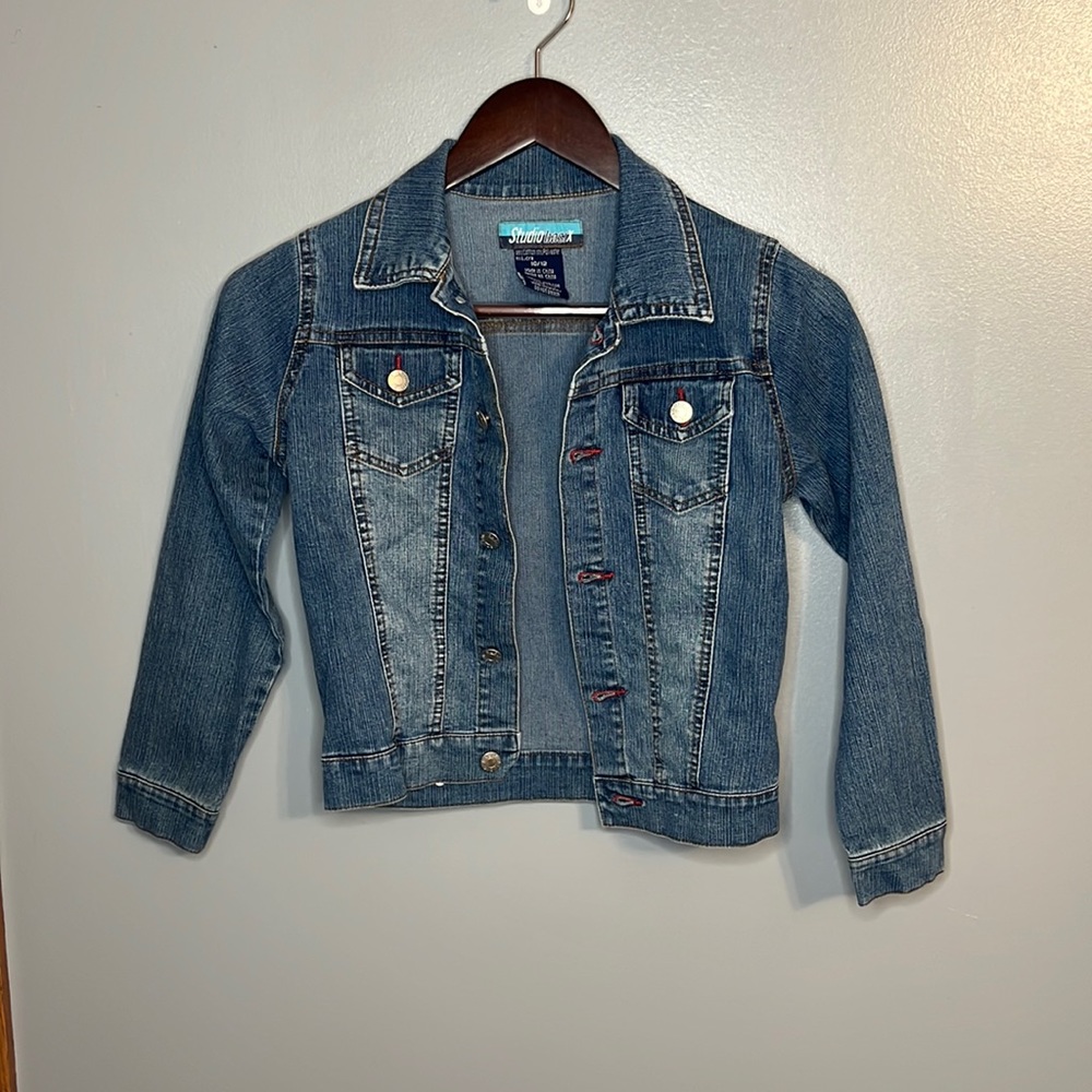 Girls size 10/12 Jean jacket studio basix brand button up